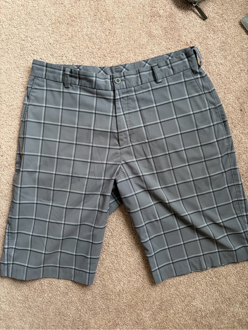 🍁 NIKE - Size 33 Men’s Shorts